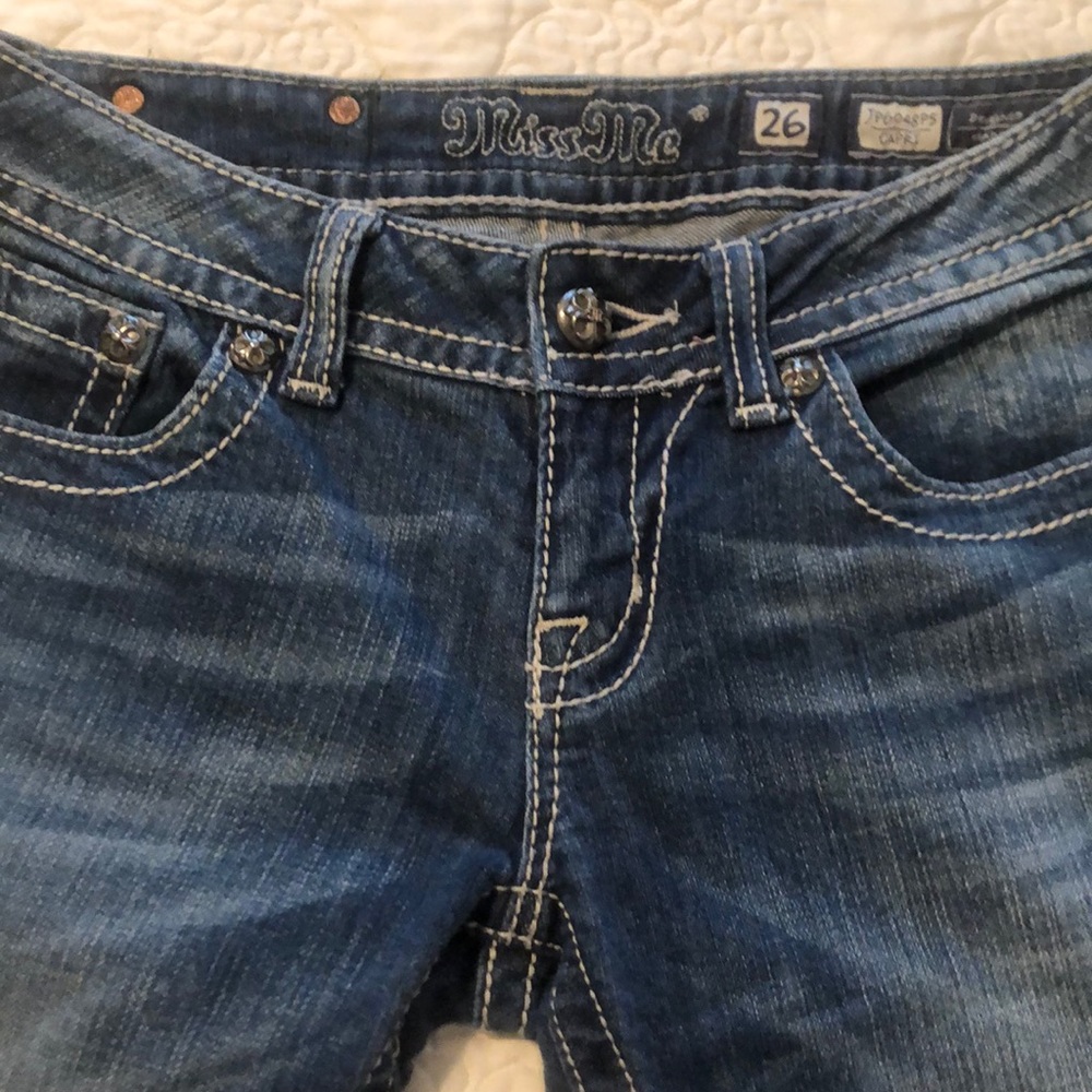 Miss Me capris - Picture 2 of 3